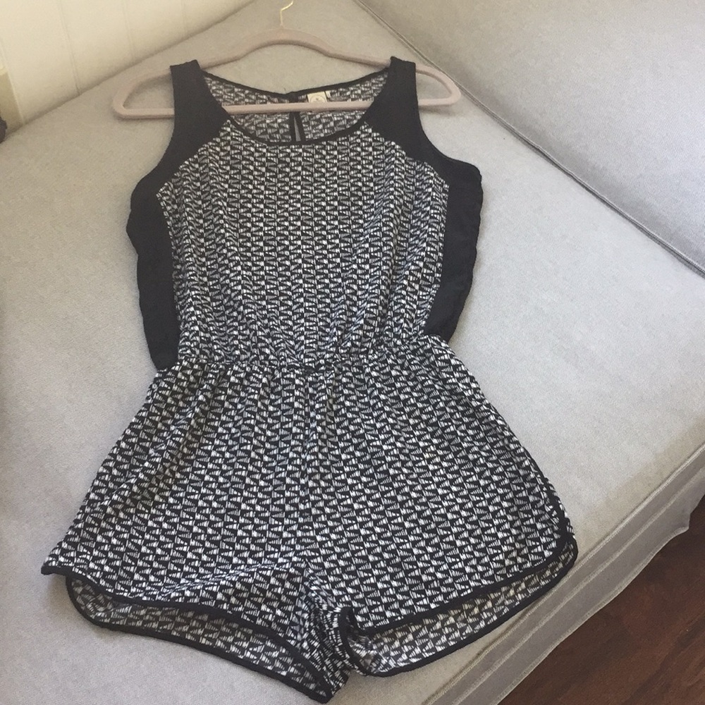 Black and white patterned romper